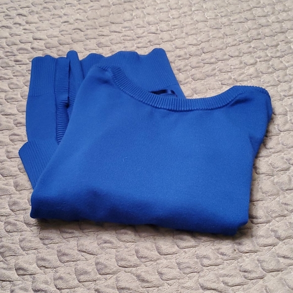 Cable and Gauge pretty sweater - Picture 7 of 7